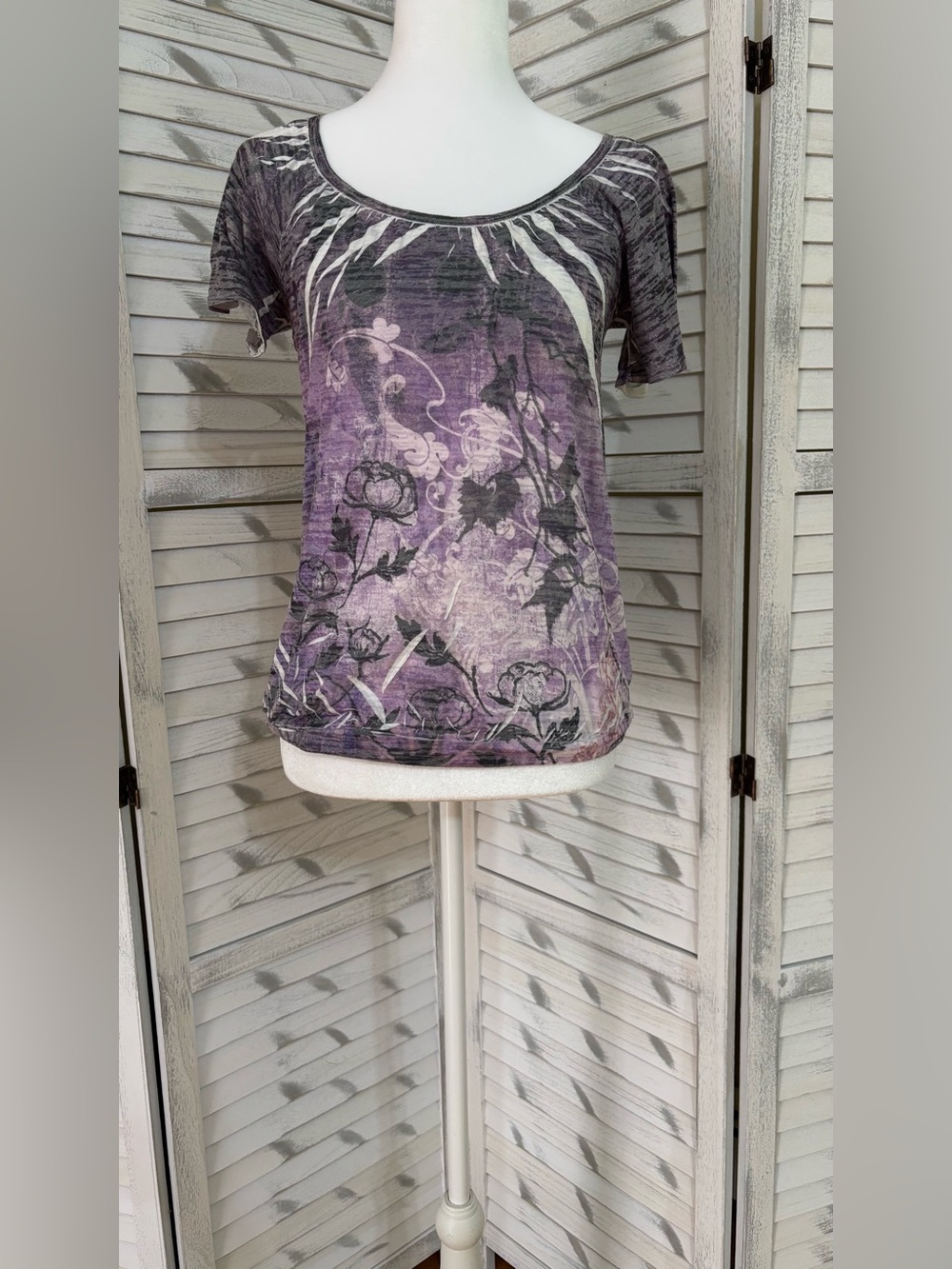 INC International Concepts Purple Floral Scoop Neck Short Sleeve Top